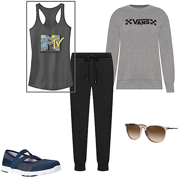 Juniors' Vans® Check Logo Crew Sweatshirt - Picture 8 of 8